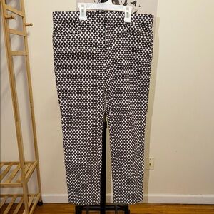 Banana Republic Women’s Black and White Geometric Pants